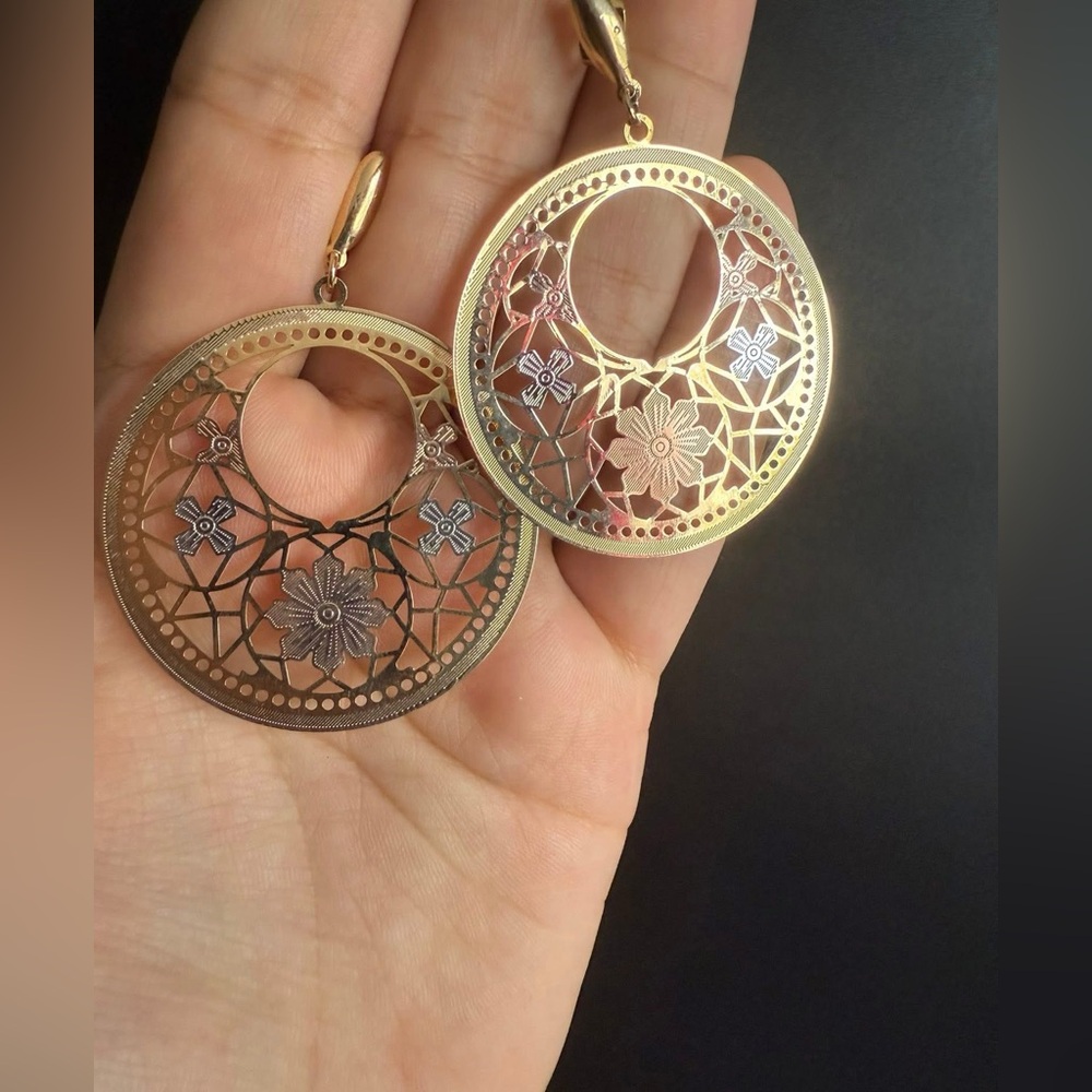 Elegant Gold and Silver Filigree Earrings